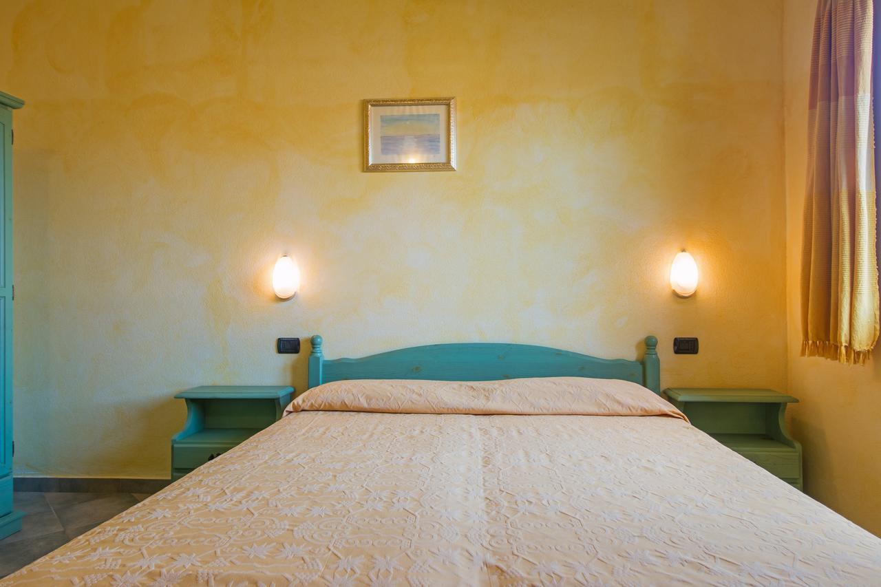 Residenza Gli Ontani Hotel Orosei Eksteriør billede