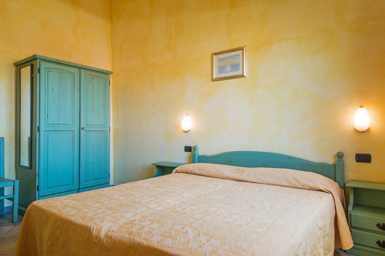 Residenza Gli Ontani Hotel Orosei Eksteriør billede