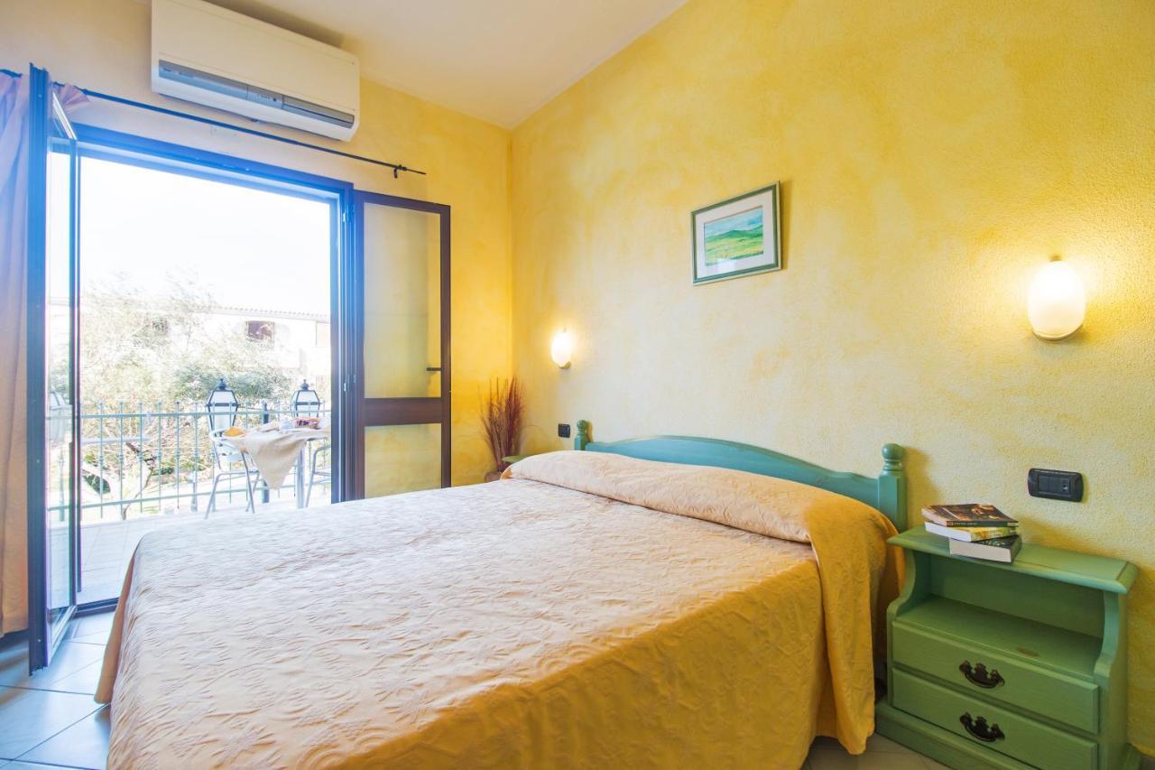 Residenza Gli Ontani Hotel Orosei Eksteriør billede