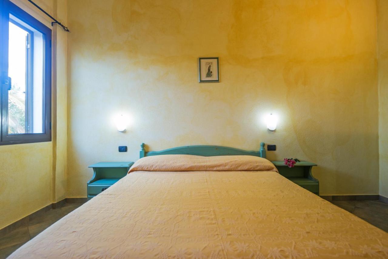Residenza Gli Ontani Hotel Orosei Eksteriør billede