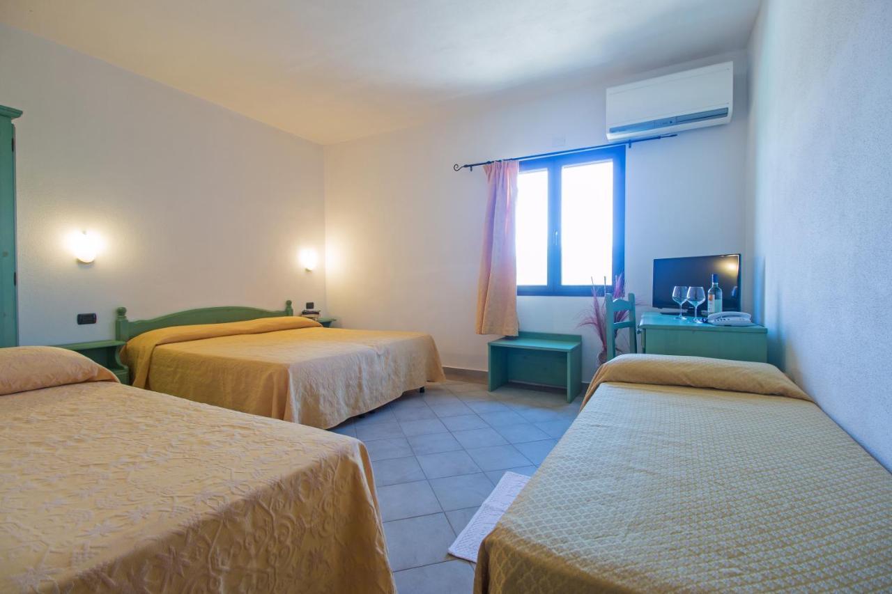 Residenza Gli Ontani Hotel Orosei Eksteriør billede